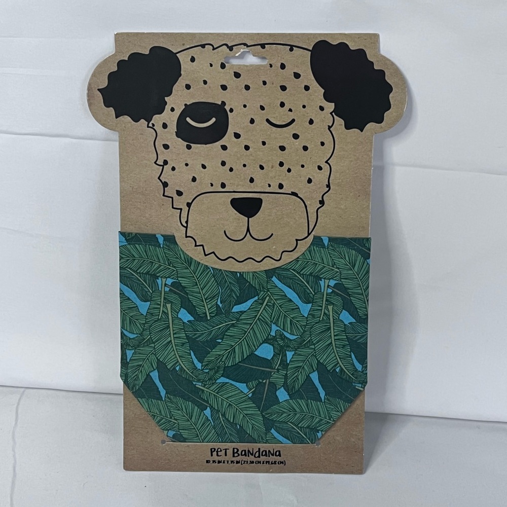 NWT Greenery Print Pet Bandana